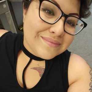 Meet your Posher, Lorraine